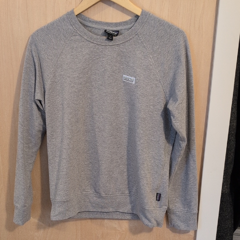 Patagonia Grey Crewneck Sweatshirt